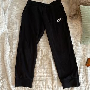 Girls Nike joggers L
